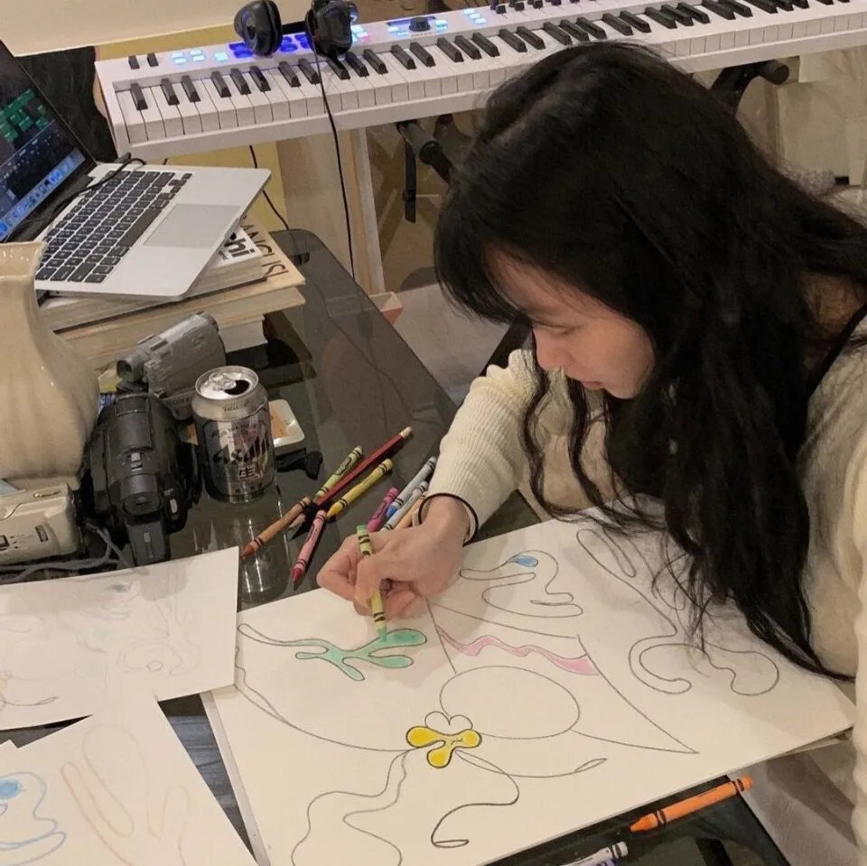 绑定倒计时校花黏上穷小子